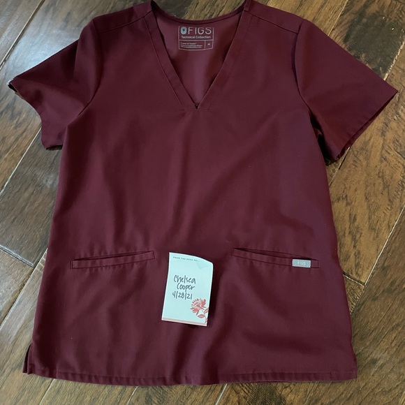 Figs Burgundy Casma M